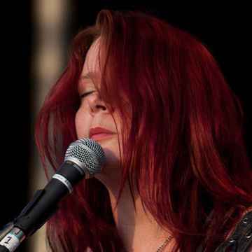 Carolyn Wonderland Concerts in New York